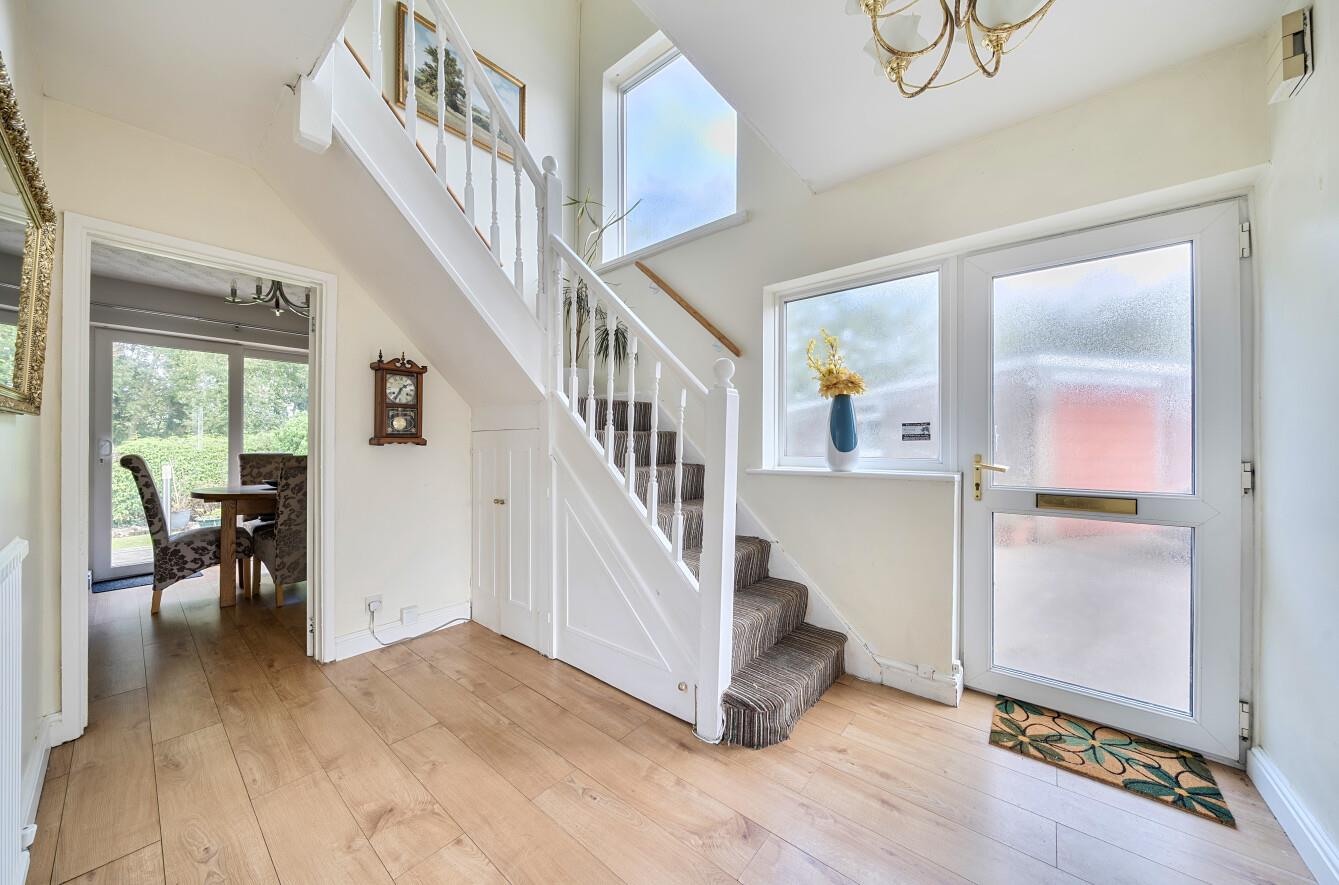 Mendip Close, Fforestfach, Swansea, SA5 5AB